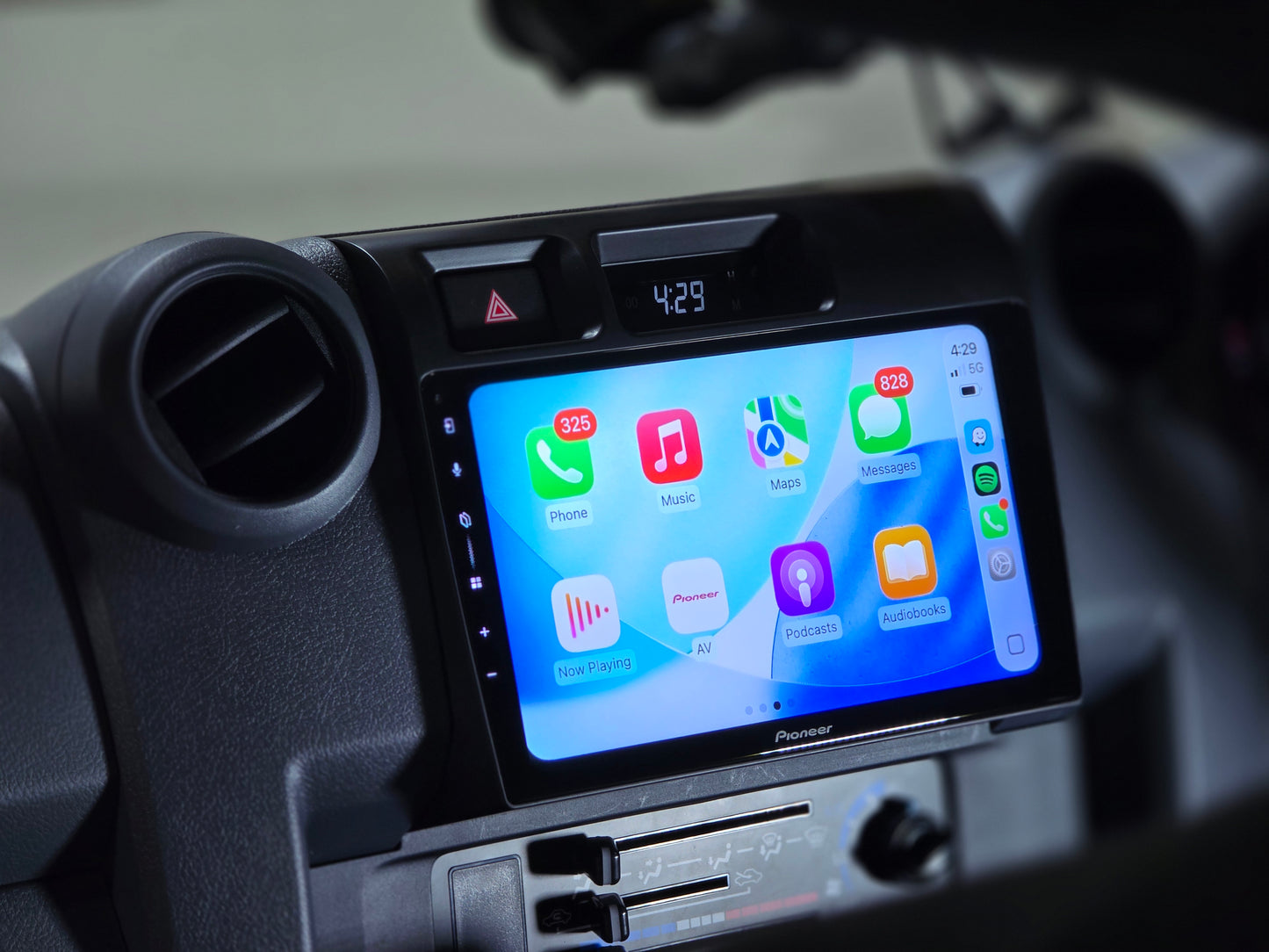 Pioneer DMH-AP6650BT 9" Perfect Fit Solution - Toyota Landcruiser 70 Series