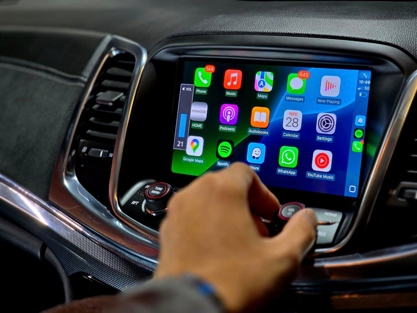 Holden Commodore VF Premium Apple Carplay & Android Auto Solution